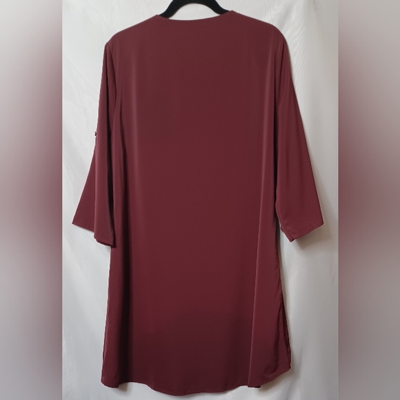 B Women's Burgundy V-Neck Button Front Midi Dress. Size L - Picture 8 of 9